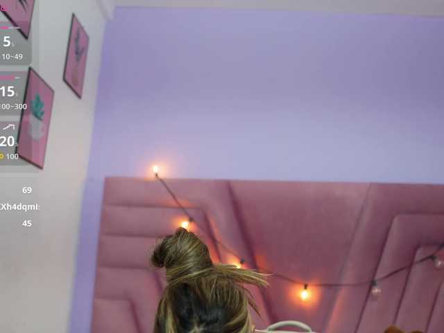 Beautifulskinny18 live cam on BongaCams