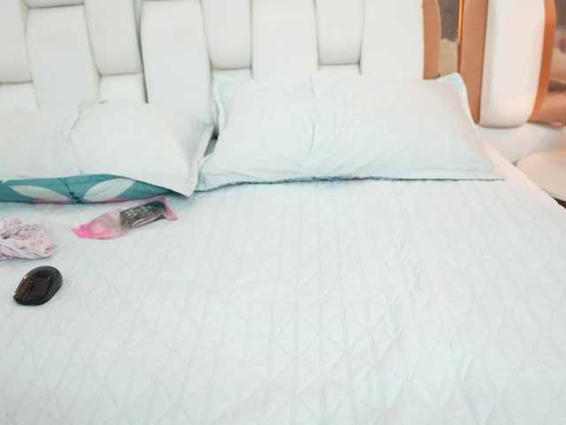 Beautifulskinny18 live cam on BongaCams