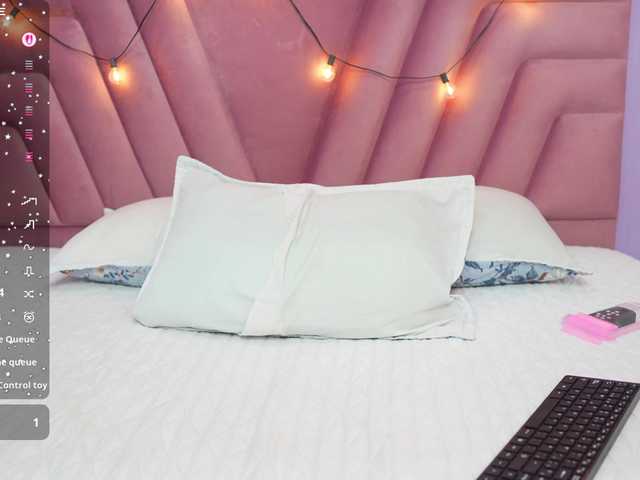 Beautifulskinny18 live cam on BongaCams