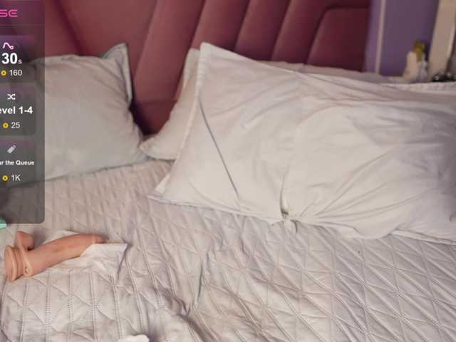 Beautifulskinny18 live cam on BongaCams