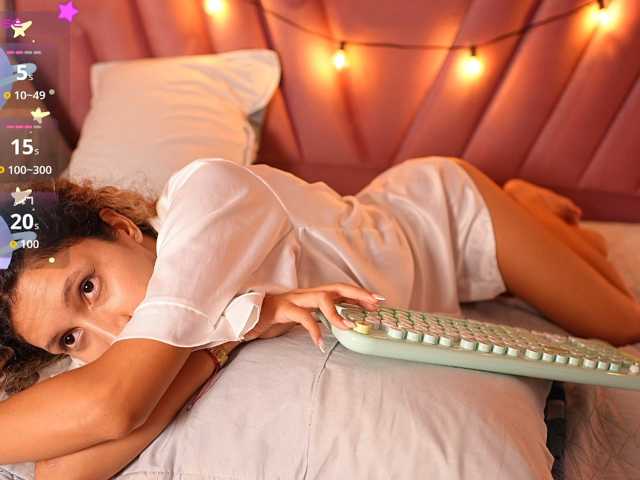 Beautifulskinny18 live cam on BongaCams