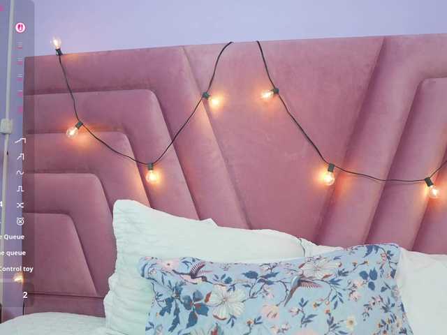 Beautifulskinny18 live cam on BongaCams