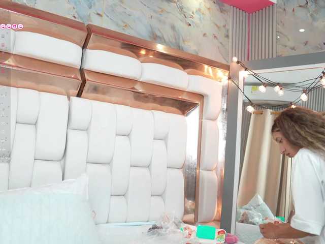 Beautifulskinny18 live cam preview