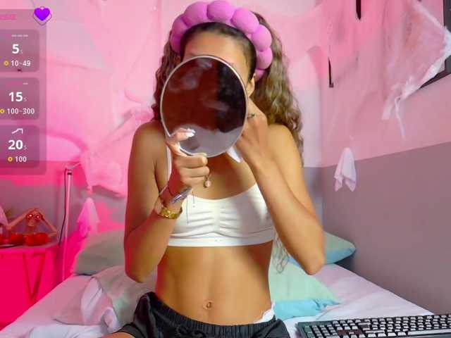 Beautifulskinny18 live cam on BongaCams