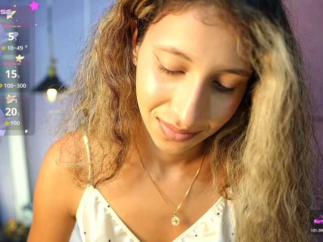 Beautifulskinny18 live cam on BongaCams