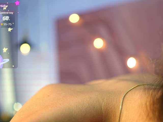 Beautifulskinny18 live cam on BongaCams