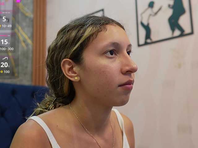 Beautifulskinny18 live cam on BongaCams