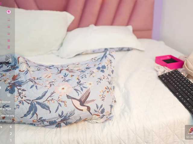 Beautifulskinny18 live cam on BongaCams
