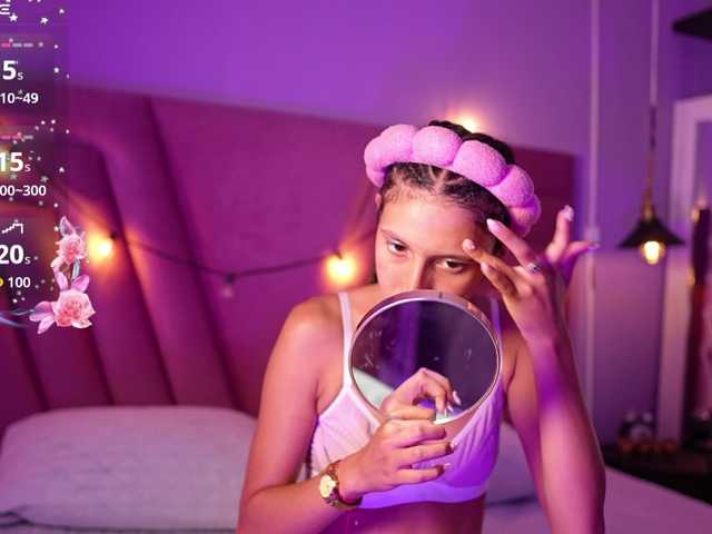 Beautifulskinny18 live cam on BongaCams