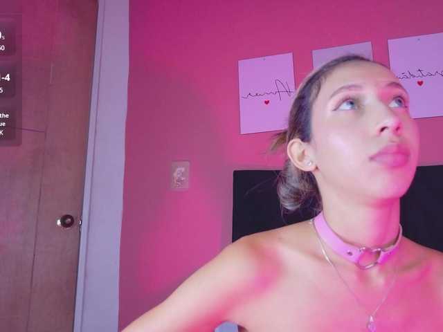 Beautifulskinny18 live cam on BongaCams