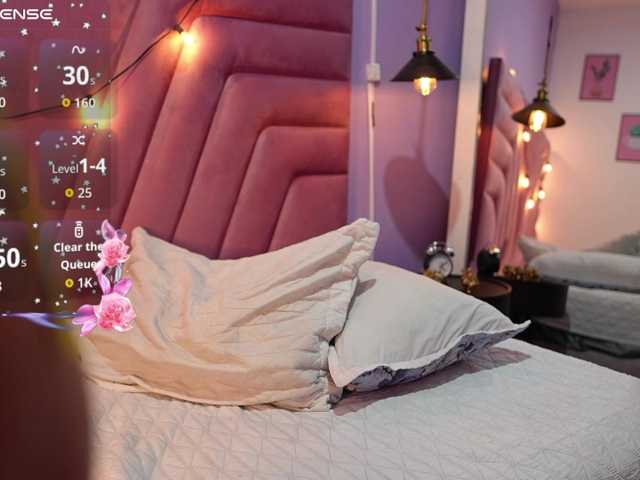 Beautifulskinny18 live cam on BongaCams