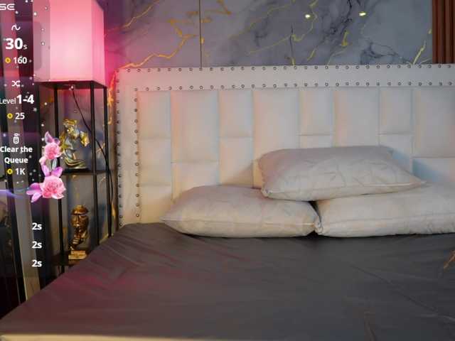 Beautifulskinny18 live webcam show