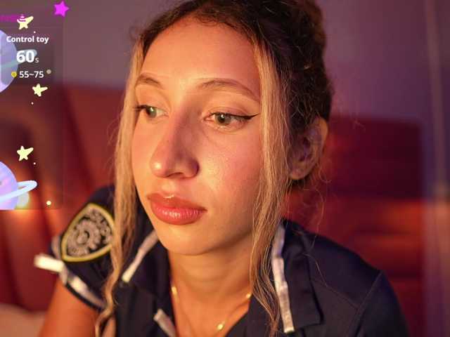 Beautifulskinny18 live cam on BongaCams