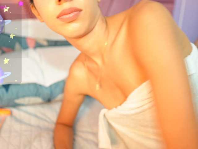 Beautifulskinny18 live cam on BongaCams