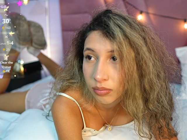 Beautifulskinny18 live cam on BongaCams