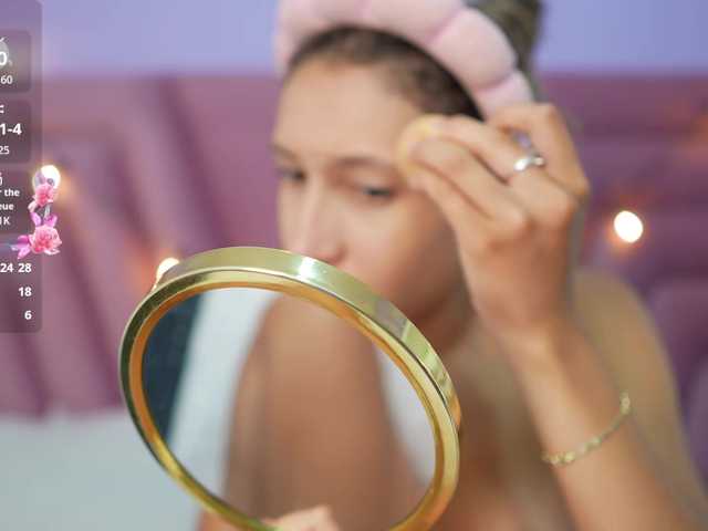Beautifulskinny18 live cam on BongaCams