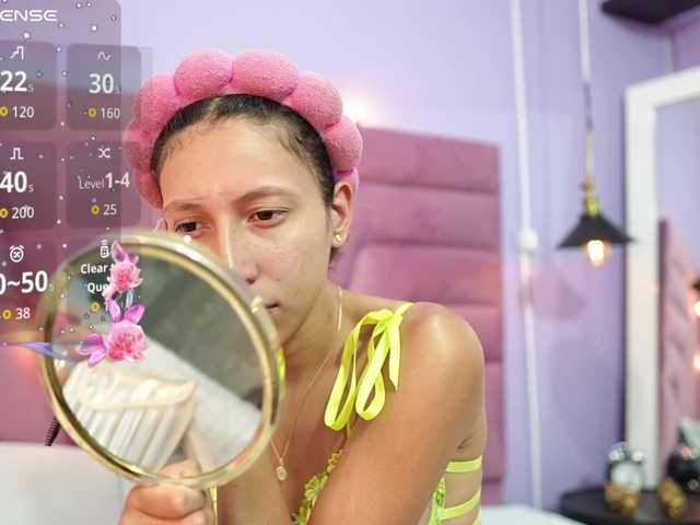 Beautifulskinny18 live cam on BongaCams