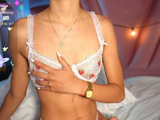 Beautifulskinny18 live cam on BongaCams