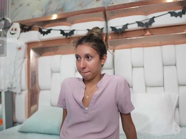 Beautifulskinny18 live cam on BongaCams