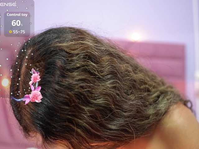Beautifulskinny18 live cam on BongaCams