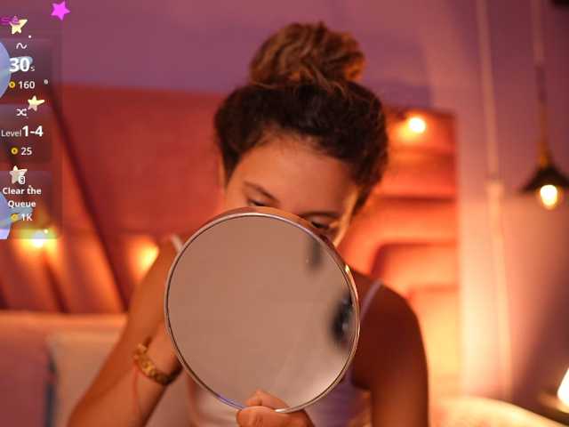 Beautifulskinny18 live cam on BongaCams