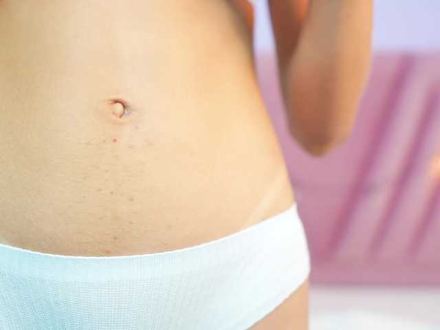 Beautifulskinny18 live cam on BongaCams