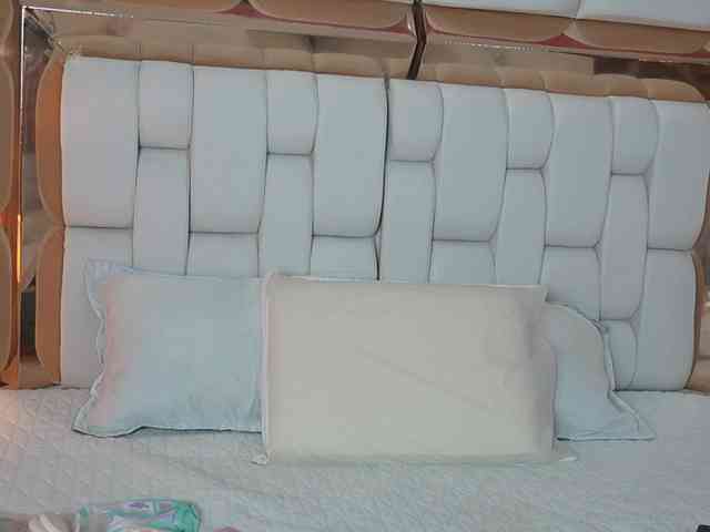 Beautifulskinny18 webcam