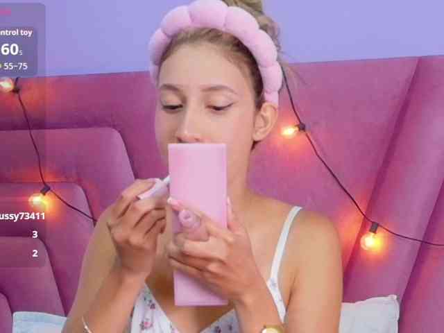 Beautifulskinny18 webcam