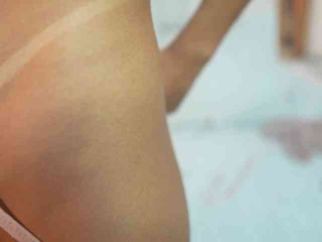 Beautifulskinny18 webcam