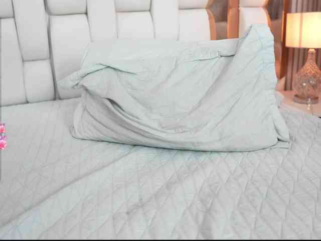 Beautifulskinny18 webcam
