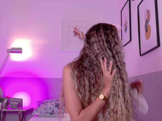 Beautifulskinny18 webcam