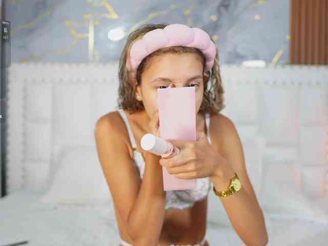 Модель: Beautifulskinny18