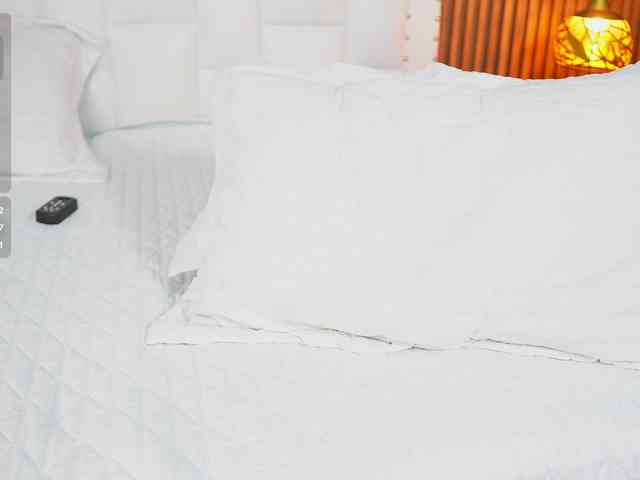 Beautifulskinny18 webcam