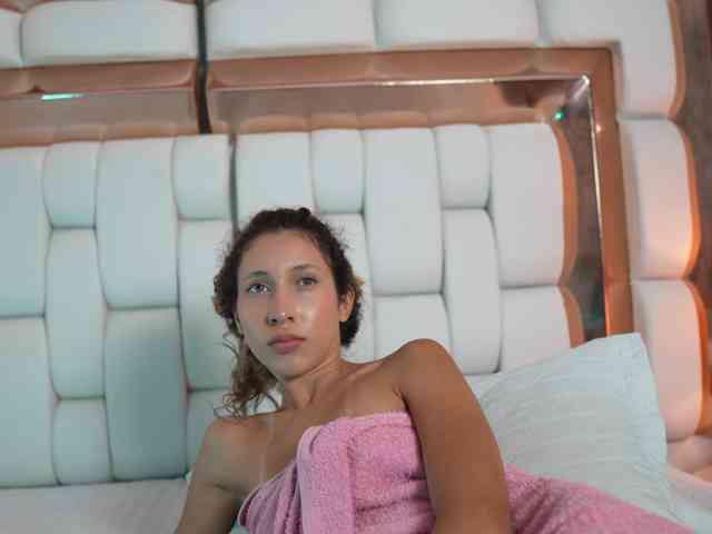 Beautifulskinny18 webcam