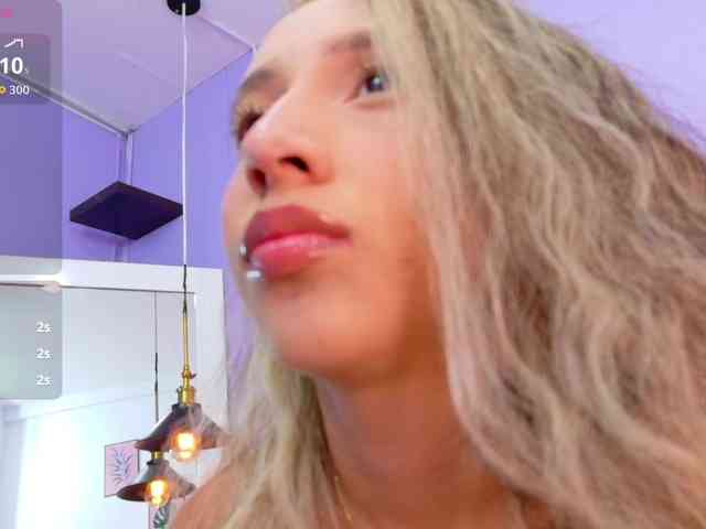 Beautifulskinny18 webcam