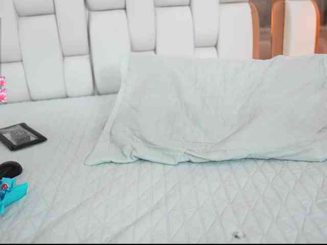 Beautifulskinny18 webcam