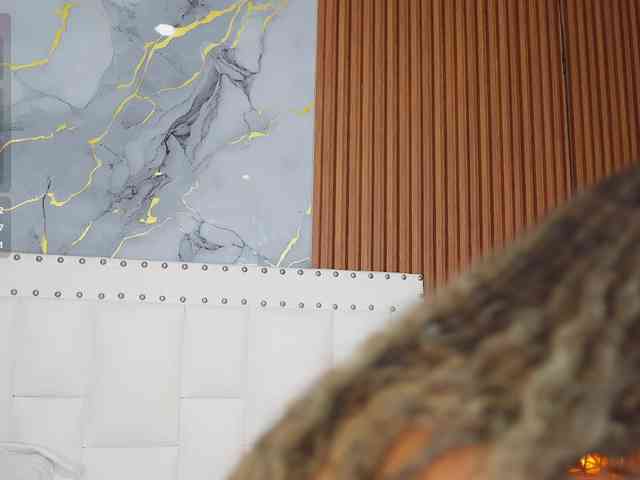 Модель: Beautifulskinny18