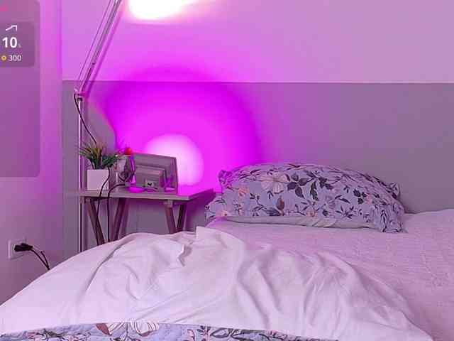 Beautifulskinny18 webcam