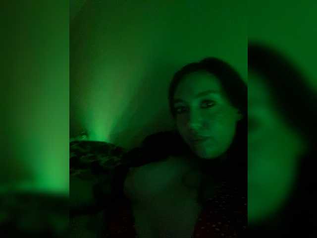 -CrystalZ- live cam on BongaCams