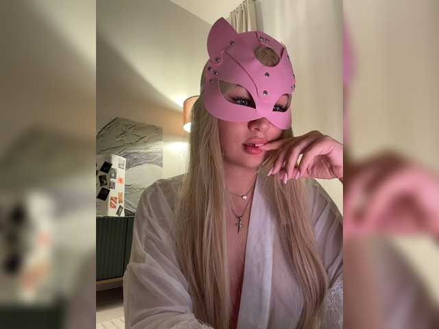 kitiiiket live sex show