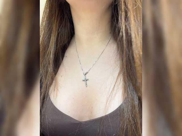 Lizzzi live cam preview