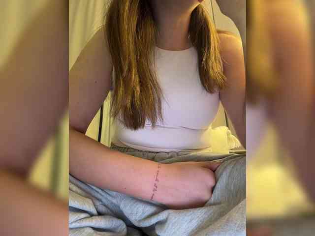 Lizzzi webcam