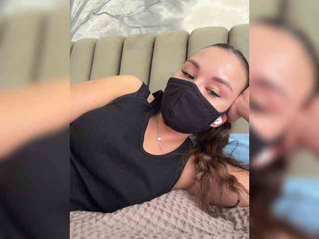 Lizzzi webcam