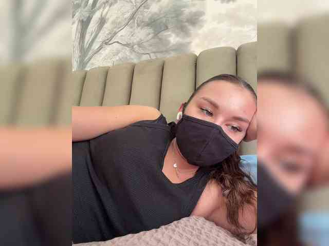 Lizzzi webcam