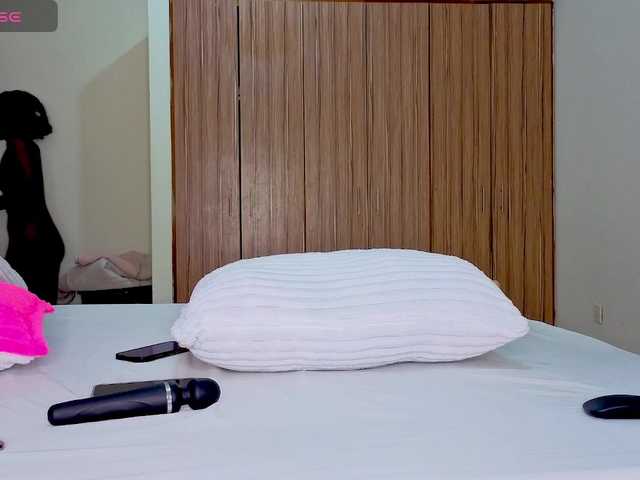 Keishakrish live cam on BongaCams