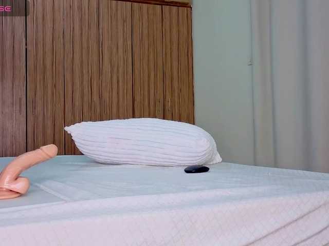 Keishakrish live cam on BongaCams