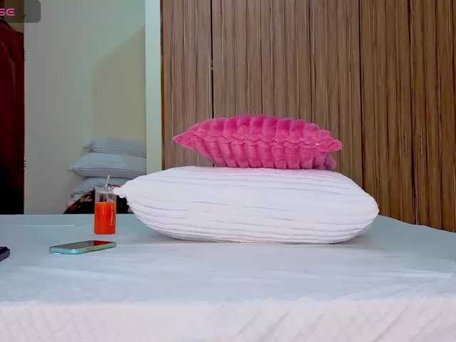 Keishakrish live cam on BongaCams