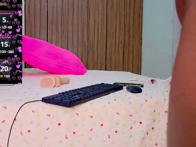 Keishakrish live cam on BongaCams
