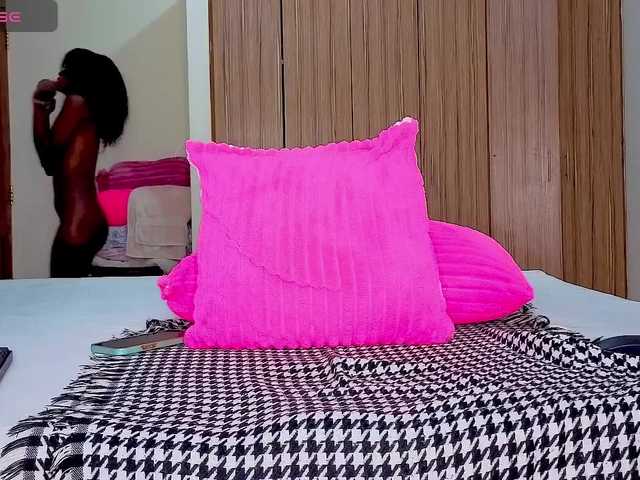 Keishakrish live cam on BongaCams
