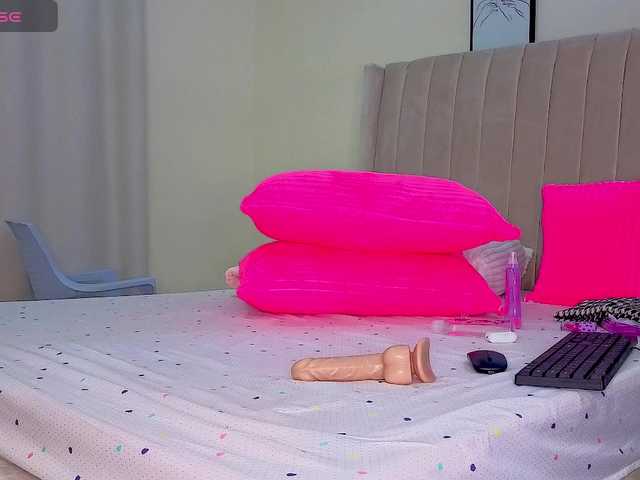 Keishakrish live cam on BongaCams